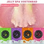Voeten in een jelly spa voetenbad met kristalmodder